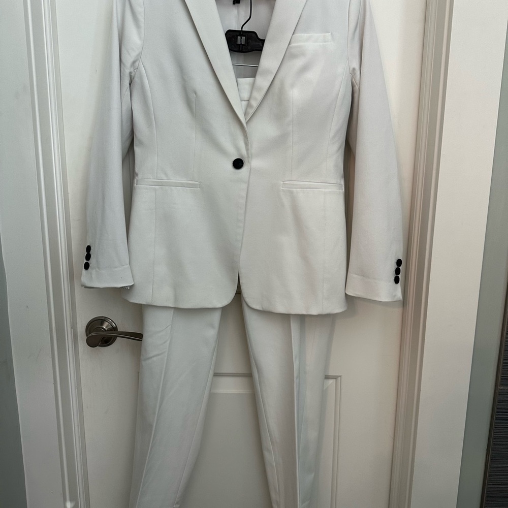 Women’s White Blazer and Suit Set